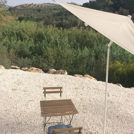 Amandolas 招待所 3*