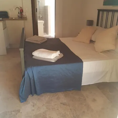 ゲストハウス Amandolas